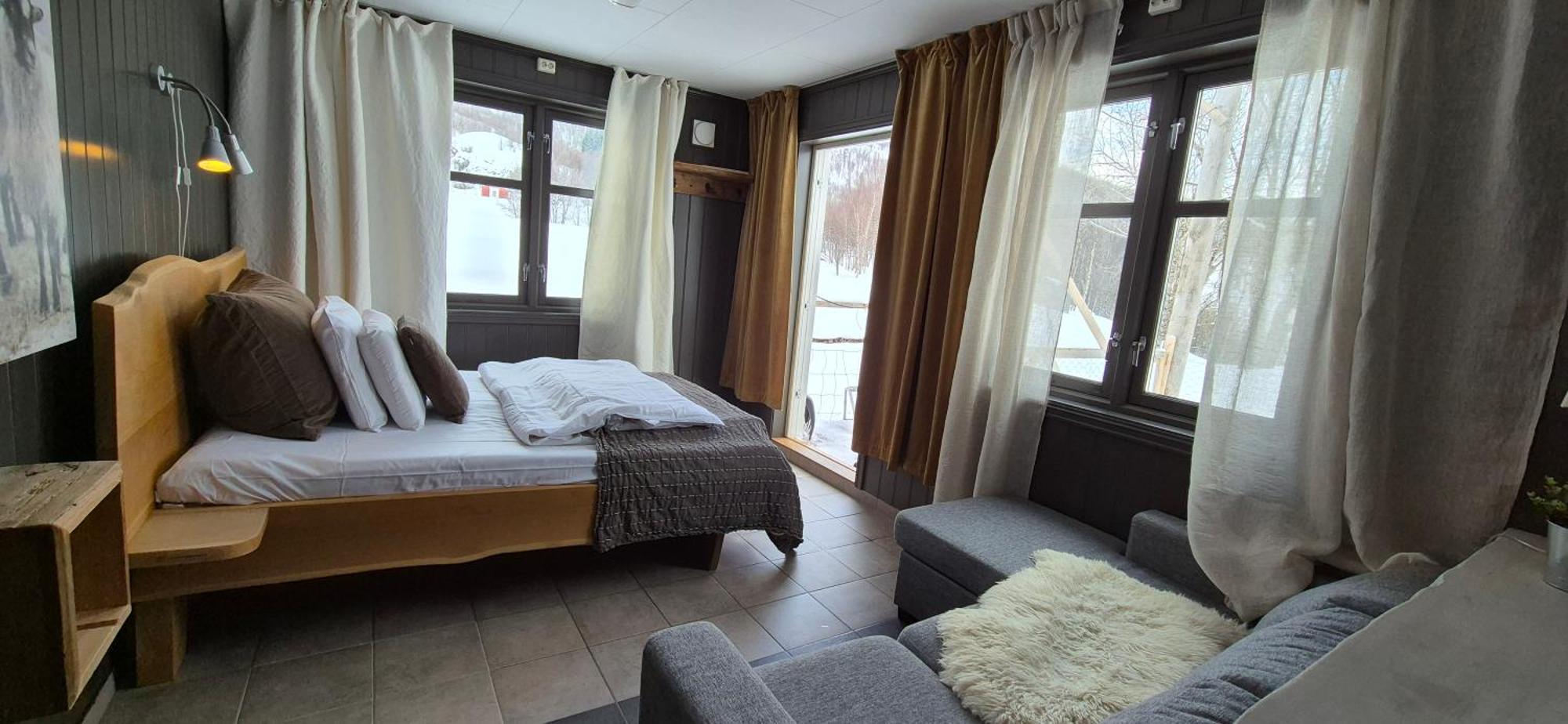 Yggdrasil Farmhotel Retreat, Spa & Yoga Straumsbukta Room photo